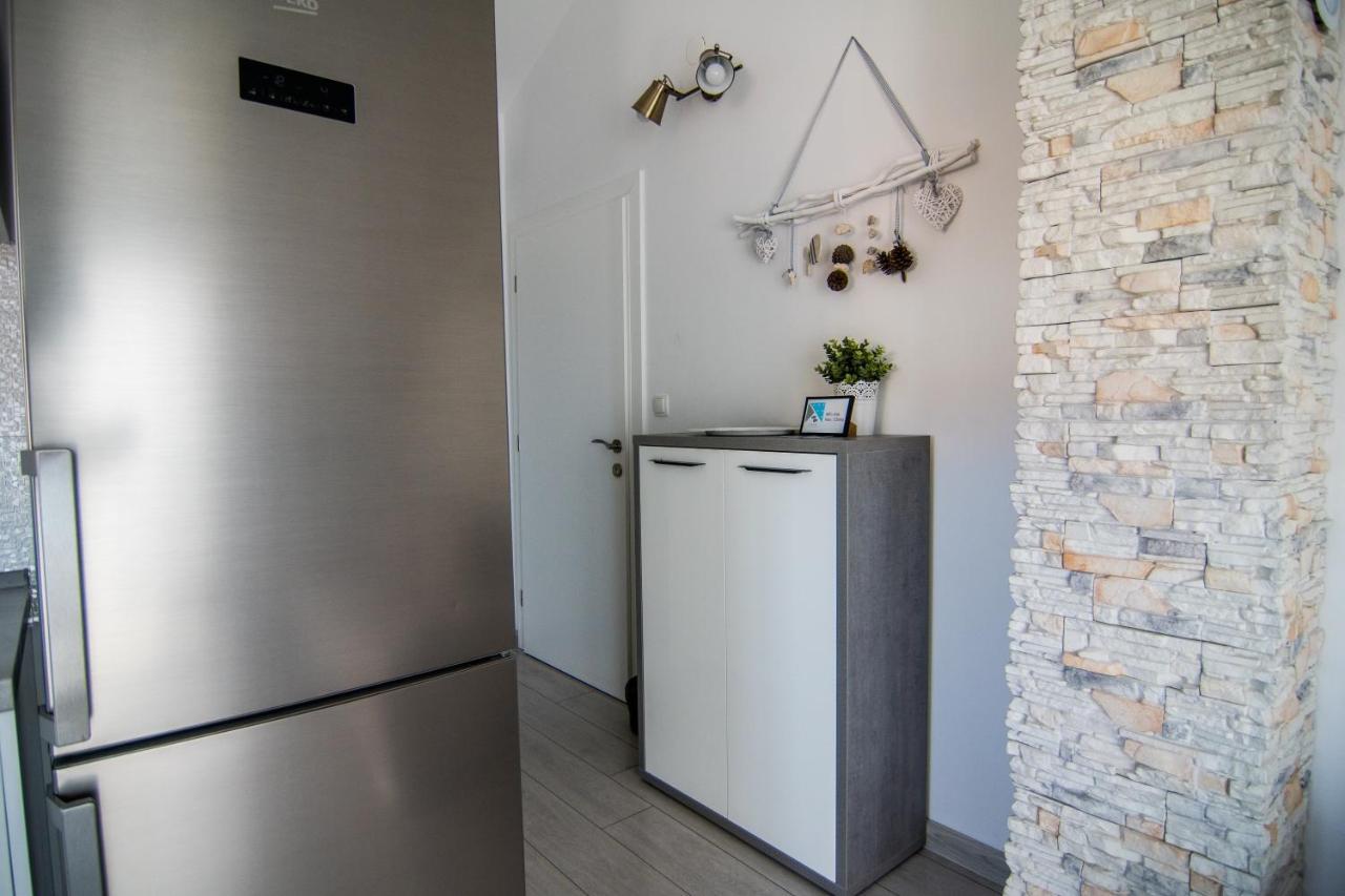 Apartments Up&Up Рогозница Екстериор снимка